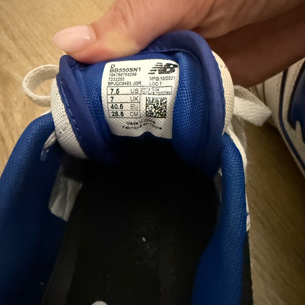 New Balance White and Blue 550 Sneakers - Picture 7 of 8